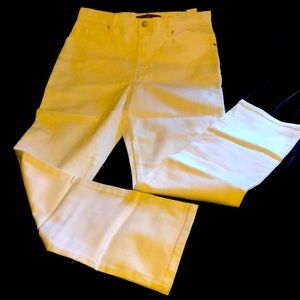 Ladies Gloria Vanderbilt Amanda jeans never worn